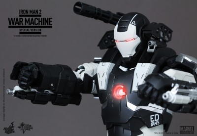 Hot-Toys_IM2_War-Machine-Special-Version_PR9.jpg